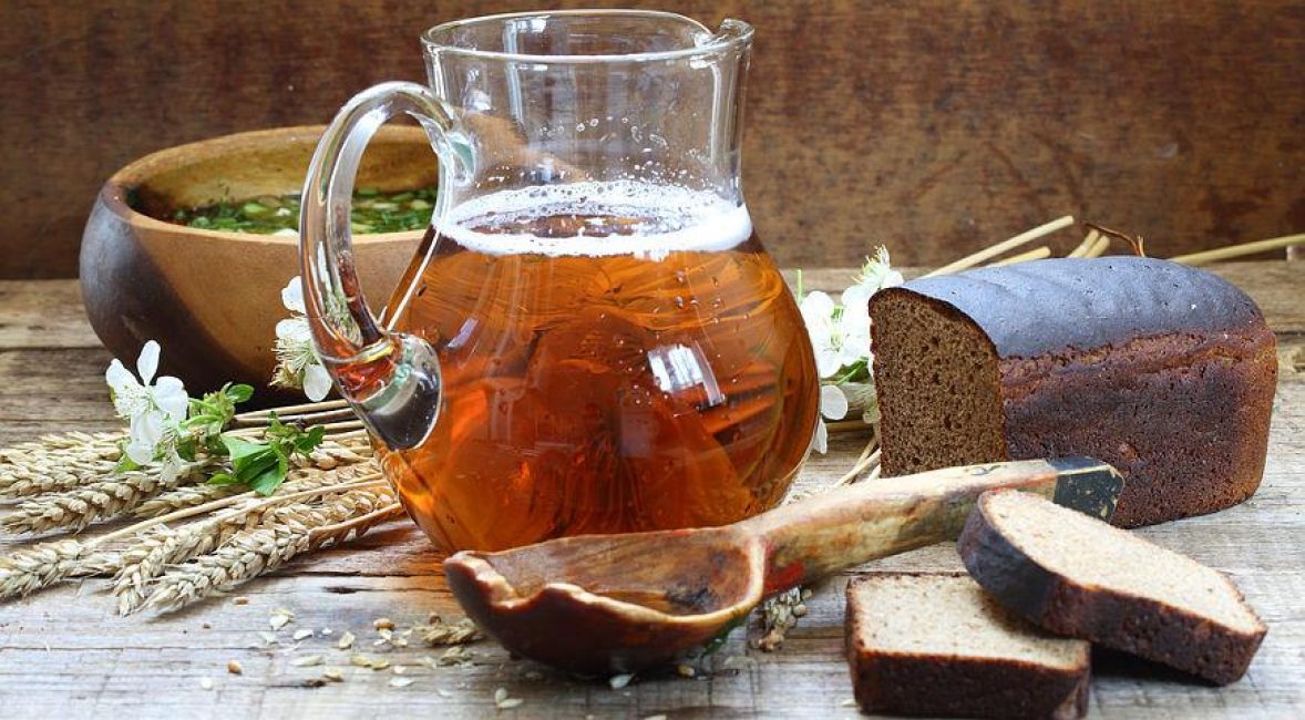 في السابق ، قام جميع ممثلي العقارات بإعداد kvass: النبلاء والفلاحون