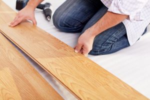 [Instruction] Do-it-yourself laminate on a wooden floor: a complete description of the process. Laying schemes, what materials should be used (Photo & Video) + Reviews