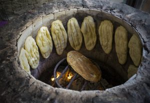 Tandoor: een apparaat, stapsgewijze instructies voor het bouwen van de beroemde Oezbeekse steenoven, doe-het-zelf-vaten