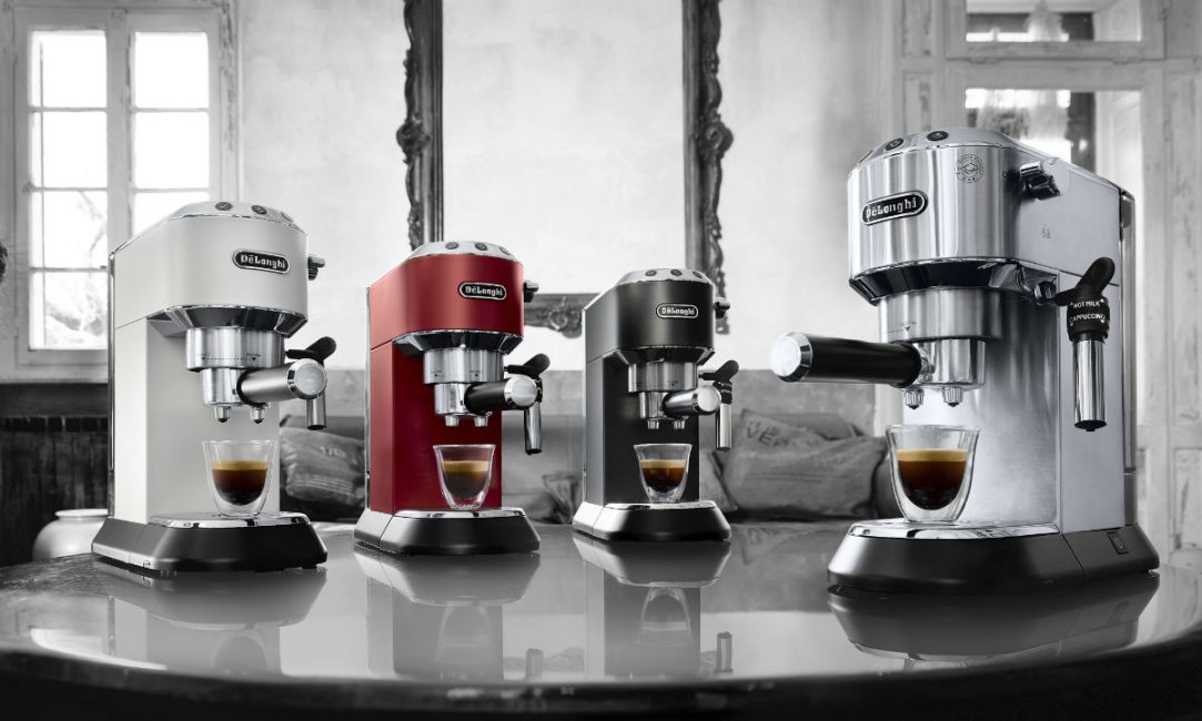 Les cafetières automatiques ont plus de fonctionnalités que les cafetières