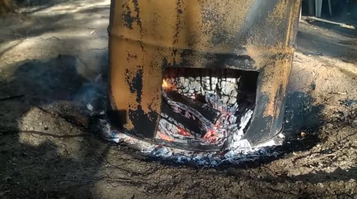 alla fine della giornata il ceppo si è trasformato in carboni,